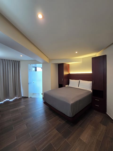 Standard Room | WiFi (free), bed sheets
