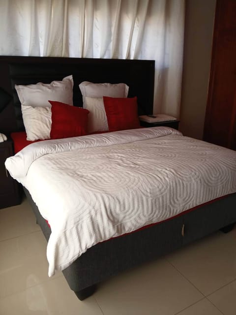Room, 5 Bedrooms | 5 bedrooms