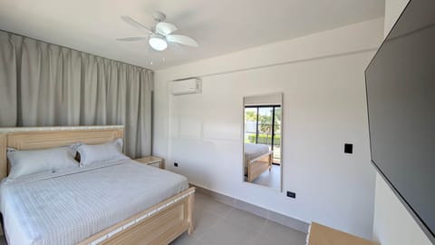 Cana Life Luxury | Vista Golf Villa Bedroom 1