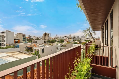 Deluxe Studio, City View | Balcony