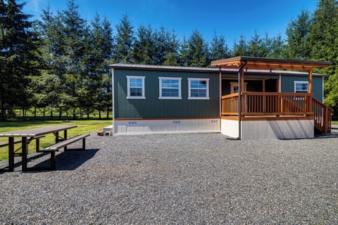 Forks Vacation Rental | 1BR | 1BA | 640 Sq Ft