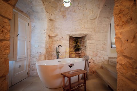 House (3 Bedrooms) | Bathroom | Shower, bidet