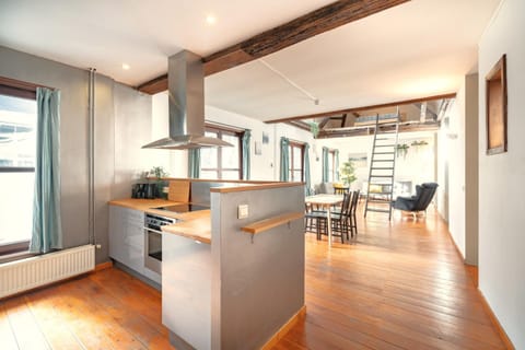 Apartment | Dining