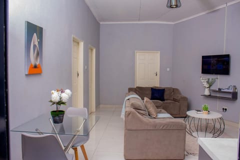 House | 1 bedroom