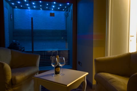 Romantic Suite, 1 Bedroom, Sauna, Tower | Premium bedding, minibar, in-room safe, desk