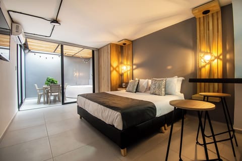 Studio, Garden View | In-room safe, desk, free WiFi