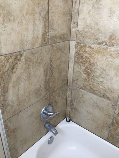 Standard Room, 2 Bedrooms, Smoking | Deep soaking bathtub