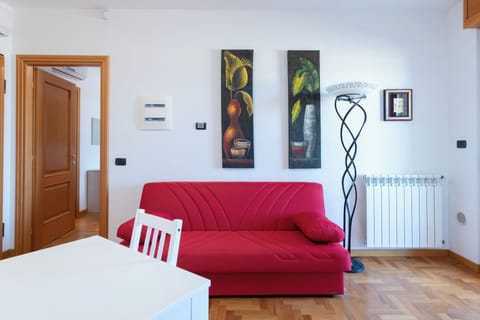 Apartment (1 Bedroom) | Living area