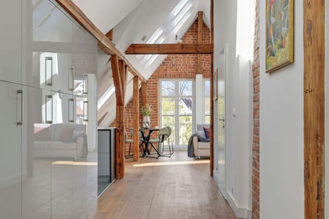 Deluxe Apartment, City View | Interior