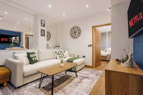 79 Great Titchfield Street W1W-11