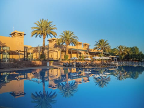Indoor pool, 3 outdoor pools, pool umbrellas, sun loungers