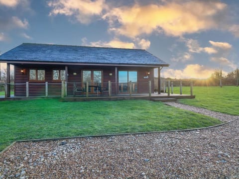 Lodge 2