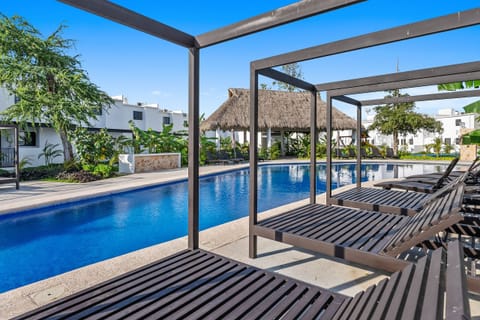 Villa | Pool | Outdoor pool, pool umbrellas, sun loungers