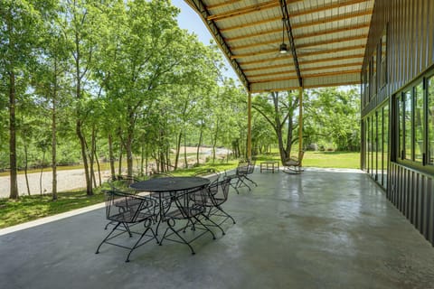 Des Arc Vacation Rental | 3BR | 3.5BA | 2,000 Sq Ft