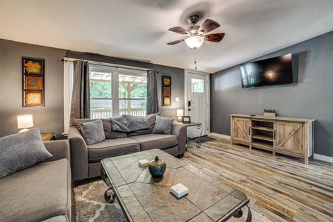 Wills Point Vacation Rental | 3BR | 2BA | 2,100 Sq Ft