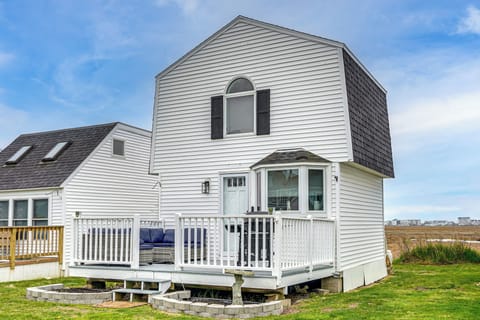 Hampton Vacation Rental | 1BR | 1BA | 438 Sq Ft