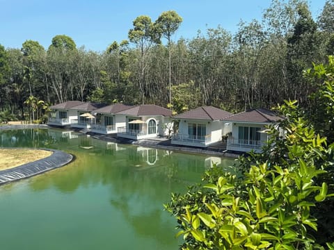 Deluxe Room, Balcony, Mountain View | Terrace/patio