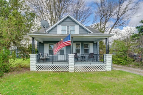 Fort Gratiot Township Vacation Rental | 3BR | 1BA | 1,500 Sq Ft