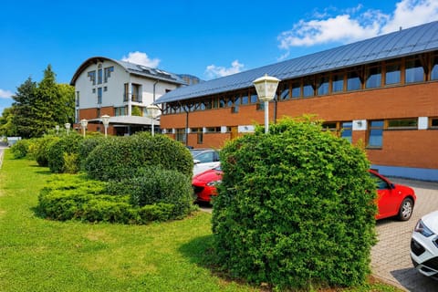 Hotel Exterior [summer]