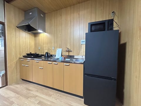 House, Non Smoking | Private kitchen