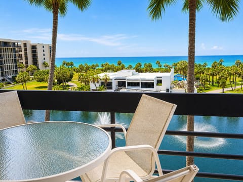 Beachplace 5-401 by FVC