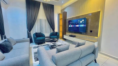 Economy Apartment, Balcony, City View | Living area
