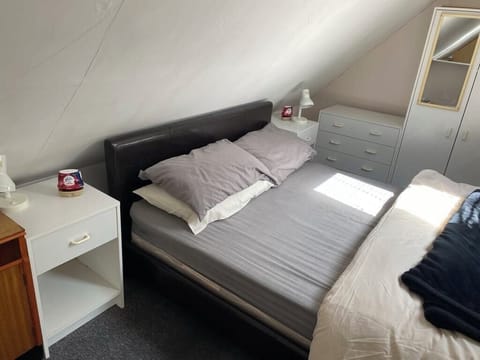 House, Multiple Bedrooms, Patio | 1 bedroom