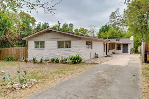 Austin Vacation Rental | 4BR | 2BA | 1,800 Sq Ft