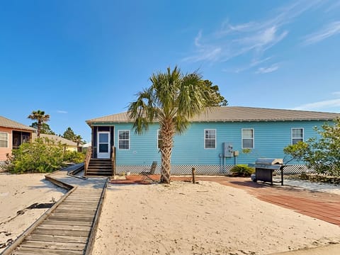 Welcome to Tit For Tat at The Rookery #2601 in Fort Morgan, Alabama!