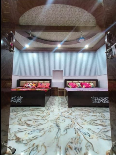 Deluxe Quadruple Room, City View | Desk, free WiFi