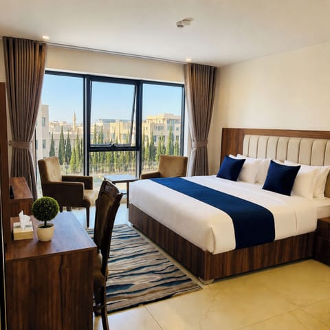 Deluxe Double Room, City View | Desk, iron/ironing board (on request), WiFi (free)