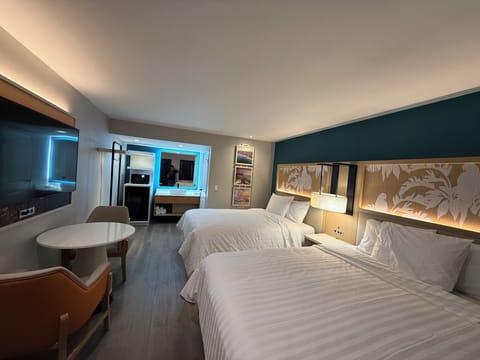 Standard Room, 2 Bedrooms, Non Smoking, Microwave | Free WiFi