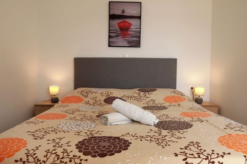 Apartment, 2 Bedrooms, Smoking, Balcony | 2 bedrooms