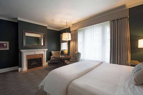 Bedroom. Interior and views may vary based on location and availability.
