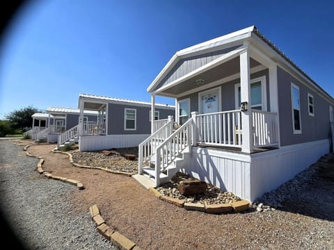 Deluxe Cabin, 2 Bedrooms, Poolside | Exterior