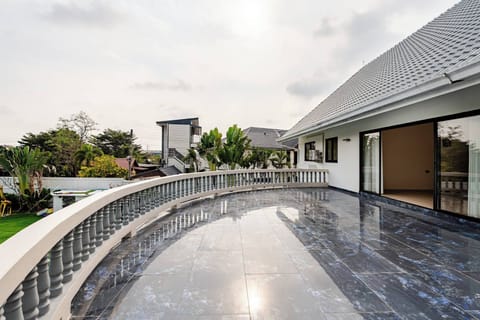 Villa, 5 Bedrooms, Smoking, Private Pool | Balcony