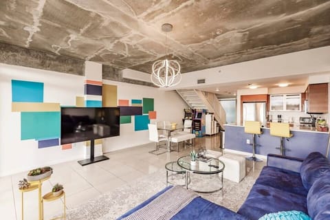 Apartment (2 Bedrooms) | Front of property