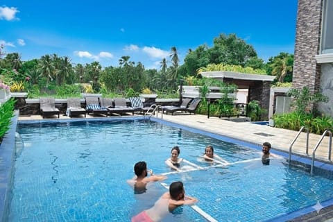 Deluxe Double Room, Garden View | Pool | Outdoor pool
