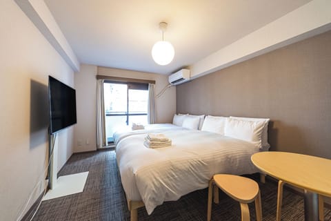 Standard Twin Room, Non Smoking | Desk, free WiFi, bed sheets