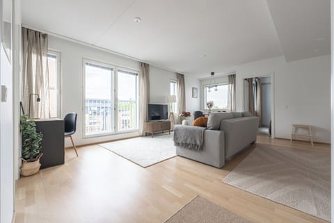 Comfort Apartment, 2 Bedrooms, Sauna | Desk, laptop workspace, blackout drapes, iron/ironing board