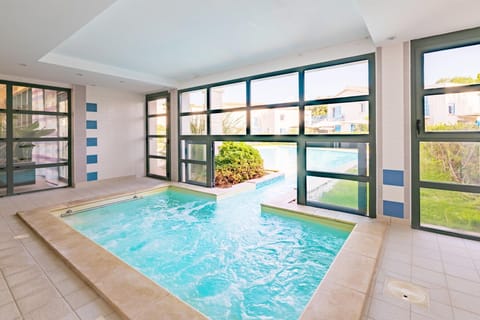 Holiday Home Swimming Pool
