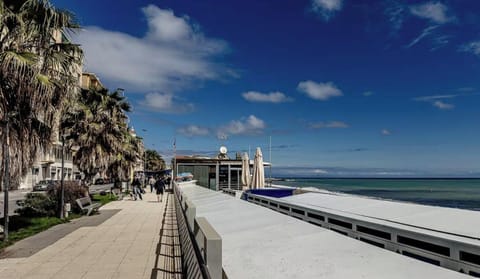Beach/ocean view