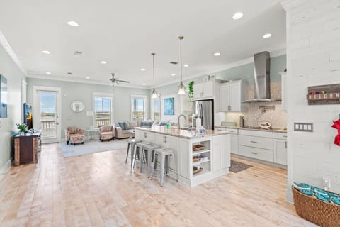 House, Multiple Beds (Sea Haven) | Living area