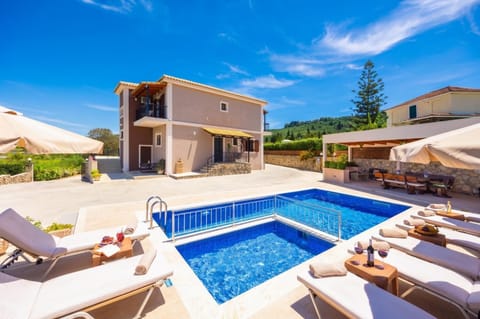 Beautiful villa with private pool and terrace