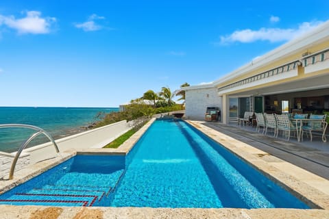 Crystal clear pool