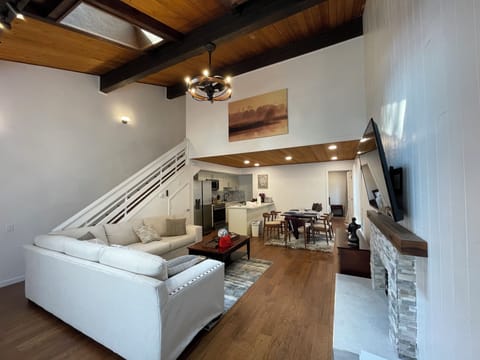 15-minute walk to private beaches—access via limited guest punch cards
