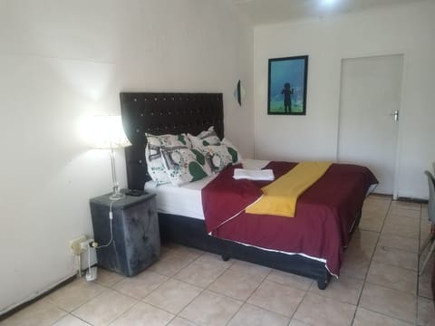 Standard Double Room | Iron/ironing board, free WiFi