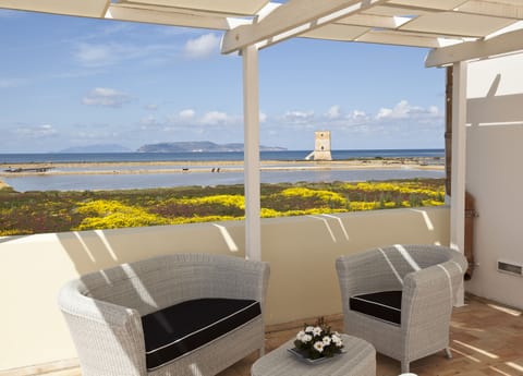 Deluxe Double Room, Hot Tub (Patruni) | Water view