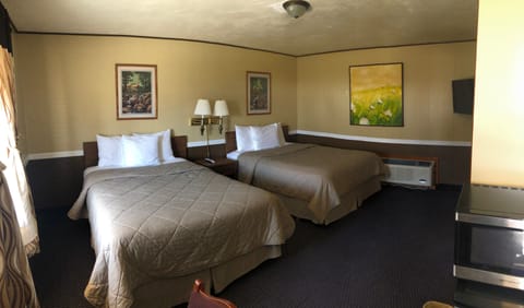 Blackout drapes, iron/ironing board, free WiFi, bed sheets
