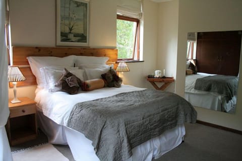 1 bedroom, premium bedding, down comforters, Select Comfort beds